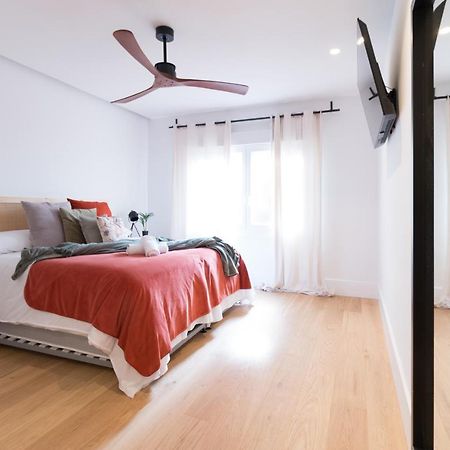 Amplio Y Moderno Apartamento Con Tarima Refrescante By Staynnapartments Більбао Екстер'єр фото